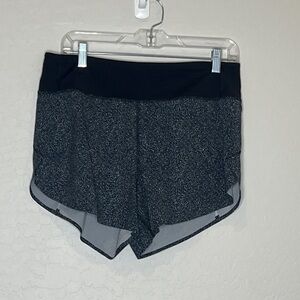 Athleta Run with It Black Athletic Shorts size Medium